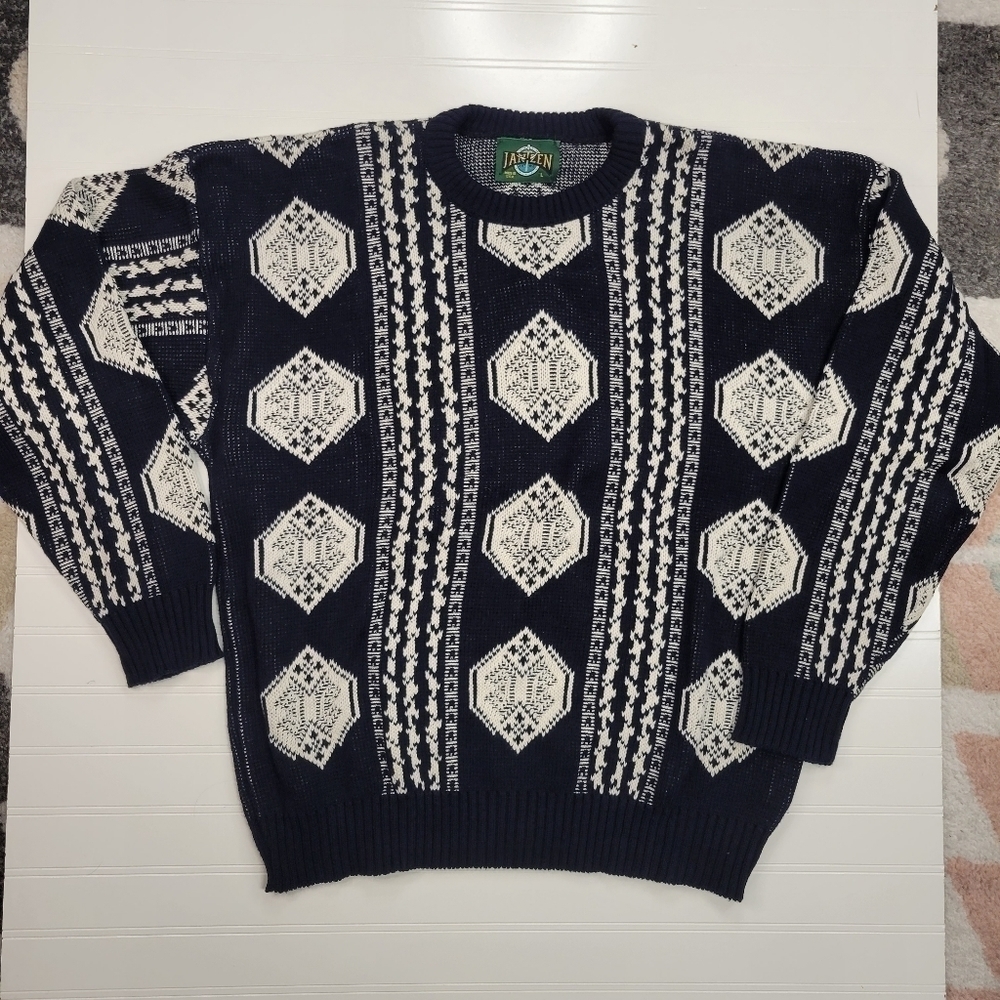 Jantzen Men's Vintage Knit Sweater Size  Large Navy Blue Wite